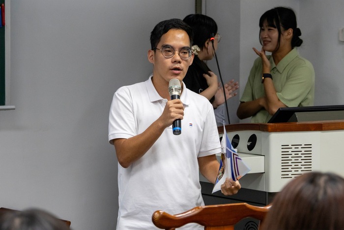 陳志豪老師說明華語文教師實習機會圖片