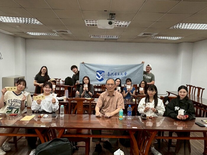 2025.04.09 【2025華語正規密集班】文化課-篆刻體驗 / Cultural Class - Seal carvingImage