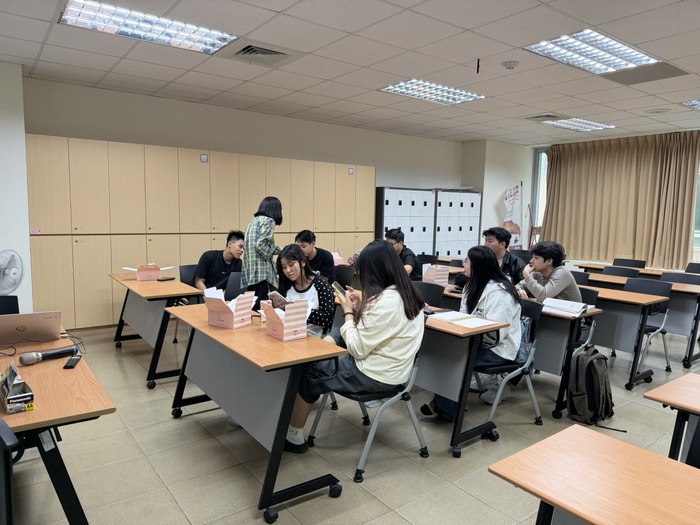 華語課程互動提問圖片
